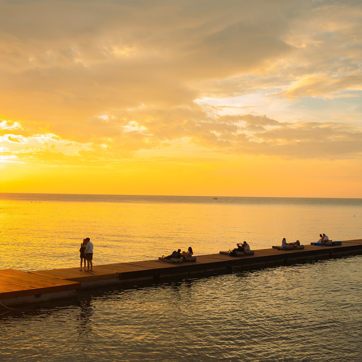 SUNSET BAR
